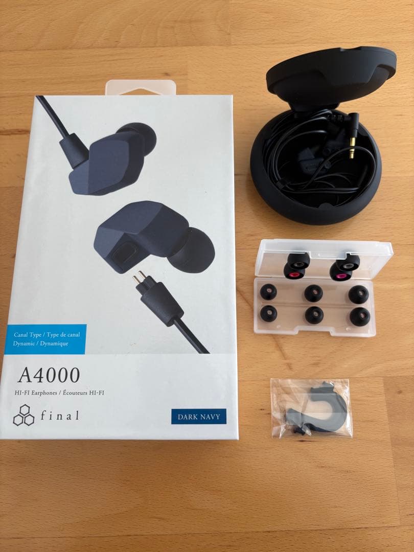 final A4000 ダークネイビー イヤフォン