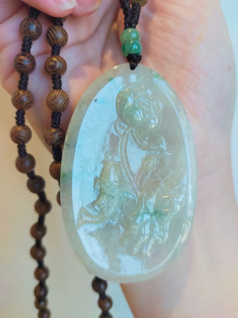 本翡翠ハンドメイド魚蓮花