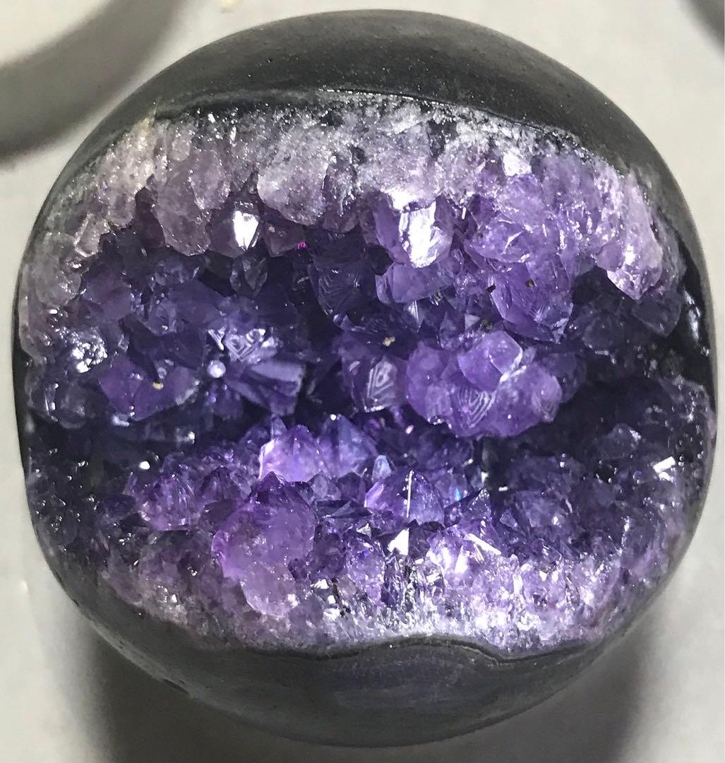 希少　天然石　ウルグアイ産　アメジスト　笑口　ドーム　天使の指紋多数　虹あり