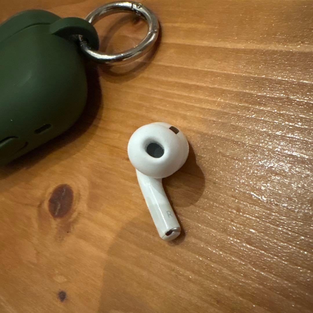 【美品】 Airpods Pro 2 第二世代 右耳のみ 片耳 iFaceケース