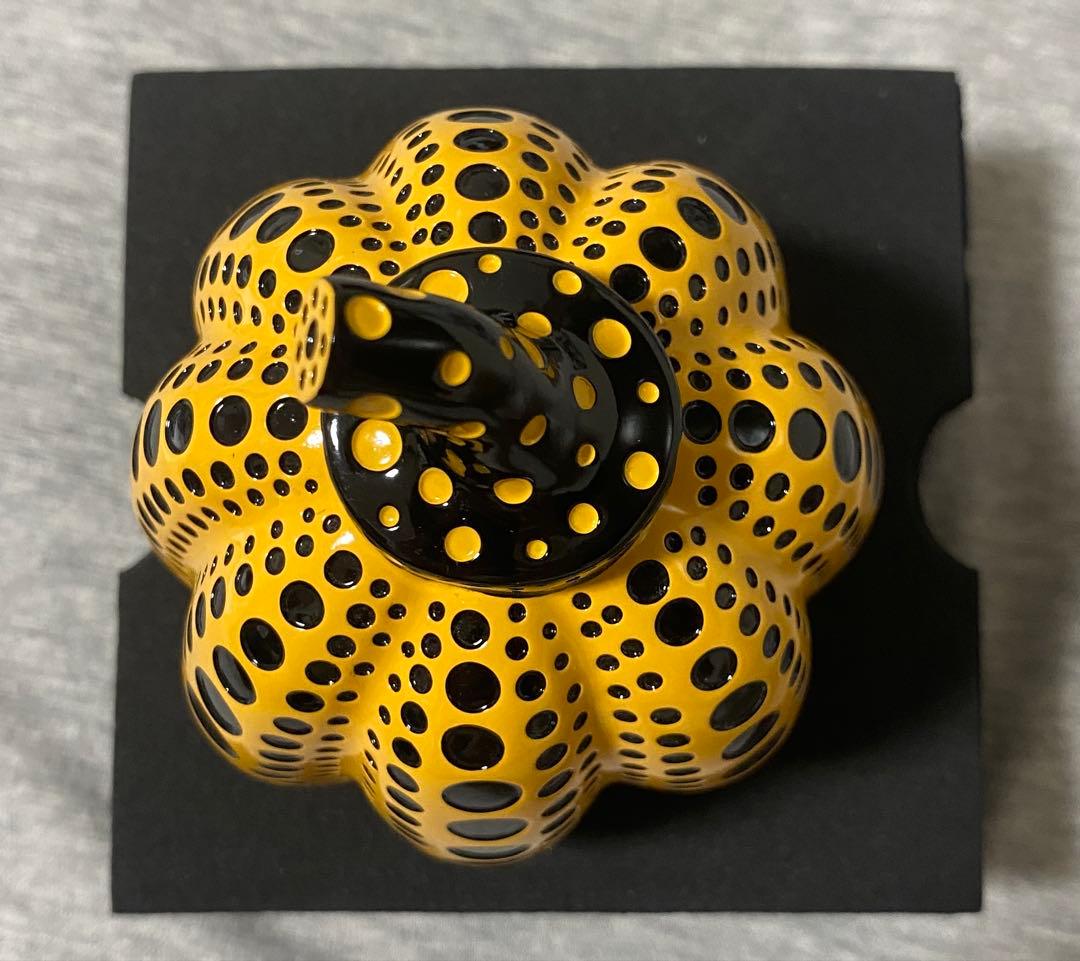 草間彌生 くさまやよい かぼちゃ ペーパーウェイト パンプキン