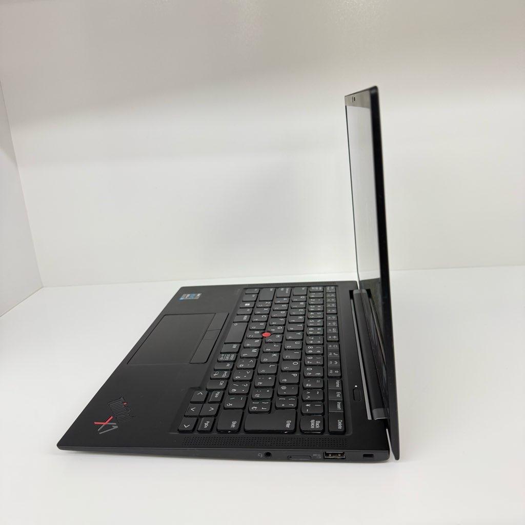 ●ThinkPad X1 Carbon Gen9 i7 16GB LTE対応