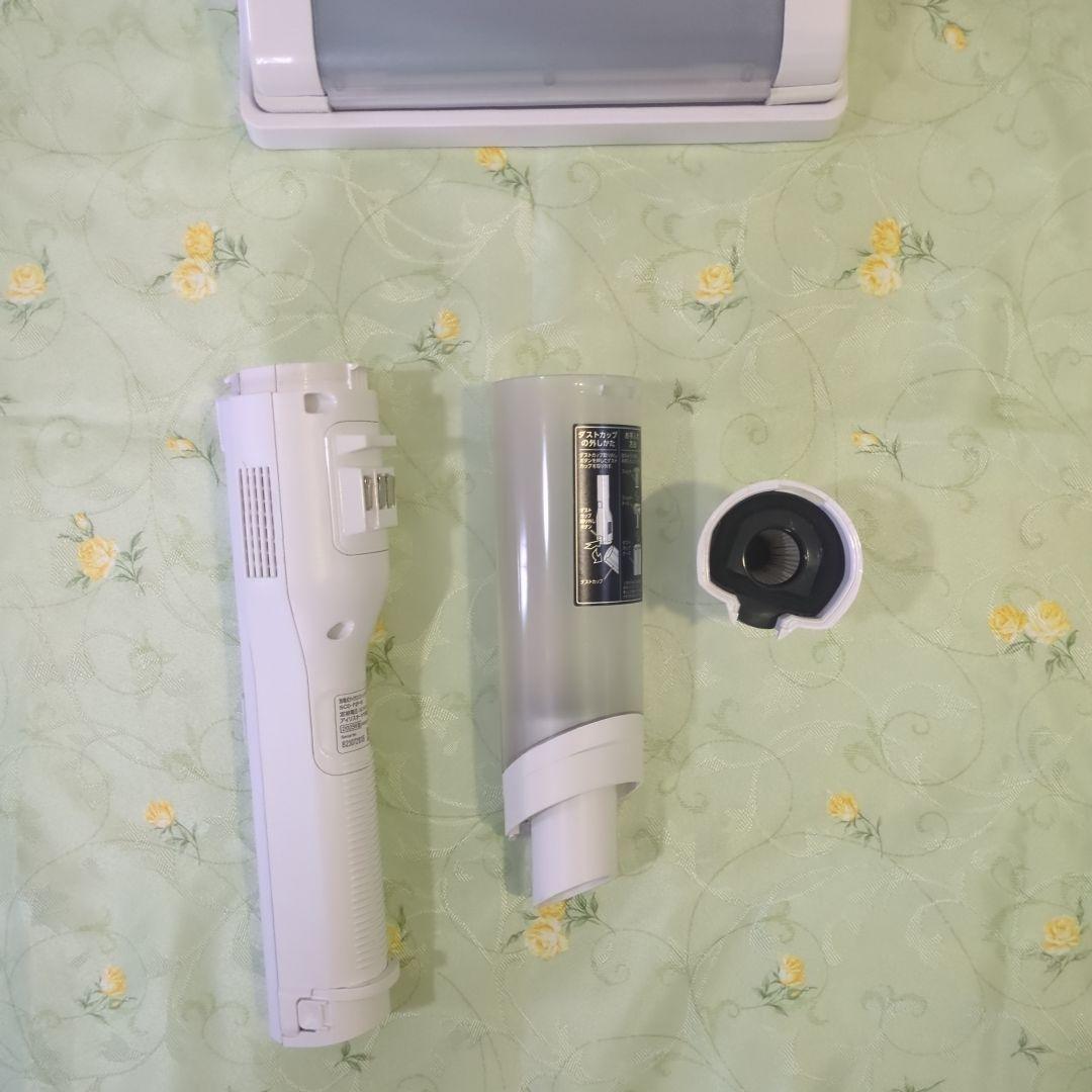 アイリスオーヤマ充電式サイクロンスティッククリーナーSCD-P2P-W 2Way