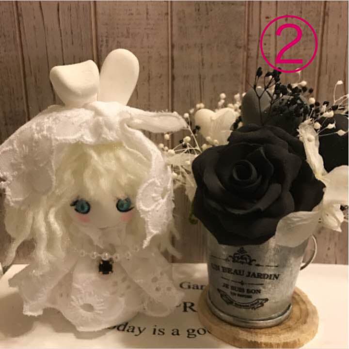 ❤️ミニチュアドールのみ(一緒に写っているお花のアレンジメントゎ別売りです)