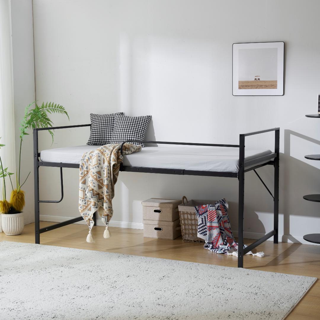 超人気！北欧風ロフトベッド【高さ110cm】一人暮らし スチール　BLACK