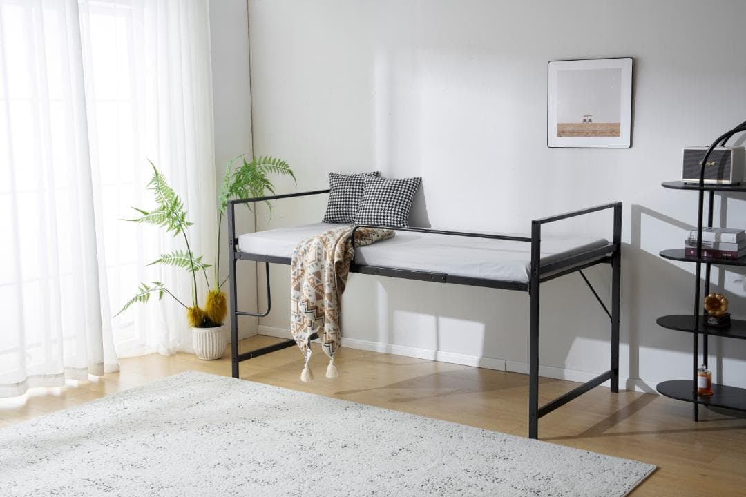 超人気！北欧風ロフトベッド【高さ110cm】一人暮らし スチール　BLACK