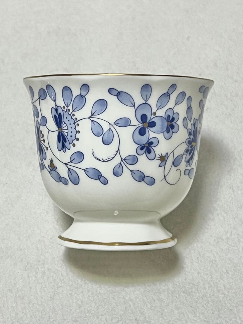 【ナルミ陶器】ミラノ カップ＆ソーサー２客 青花×七宝 金彩 花リム