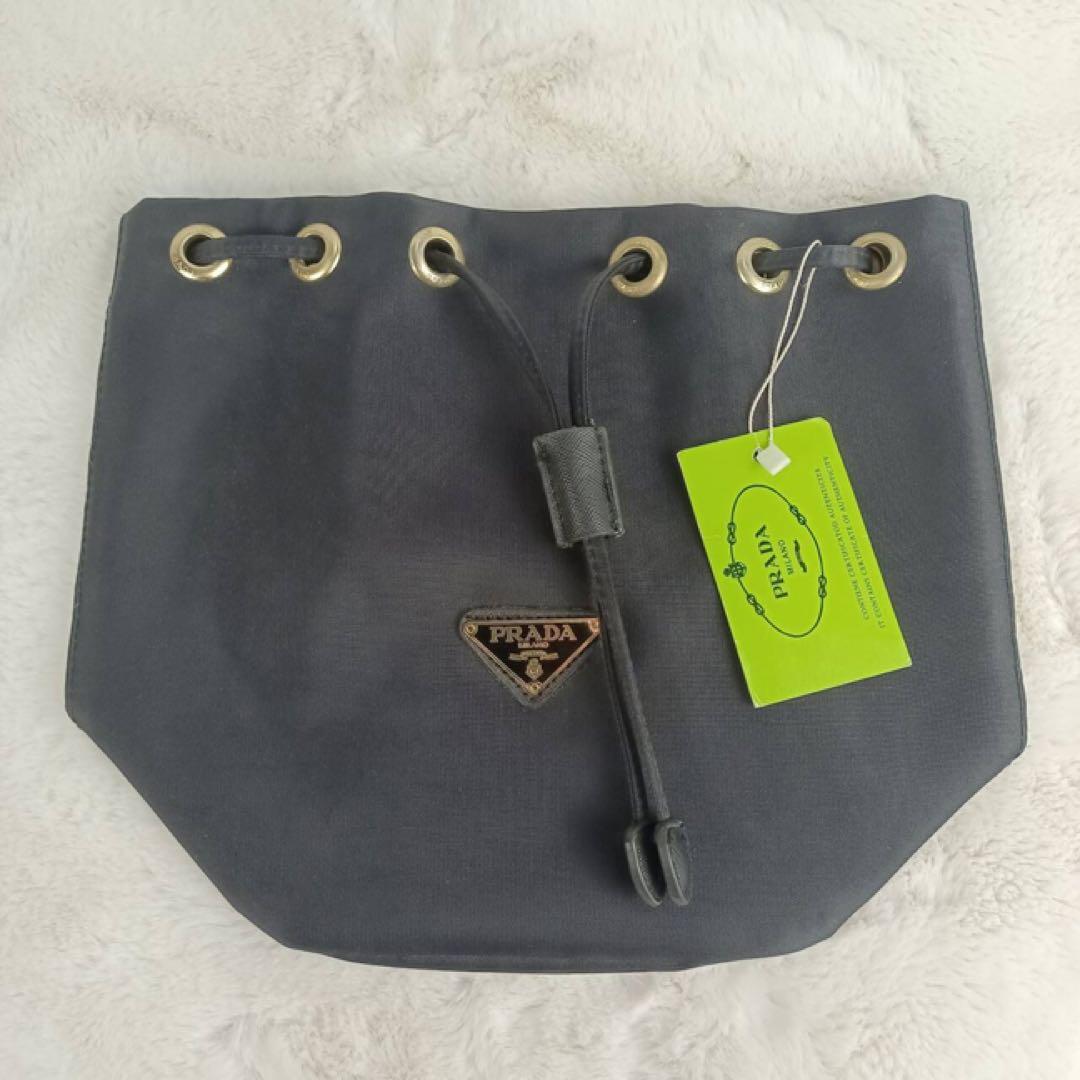 PRADA ノベルティ 巾着型 ナイロン ポーチ ブラック ra1