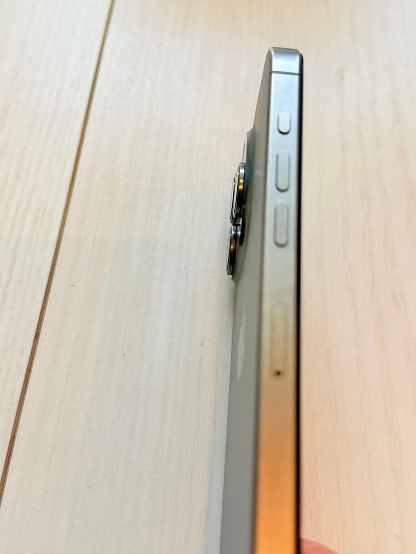 【背面新品】iPhone15 Pro ナチュラルチタニウム 128GB(本体)