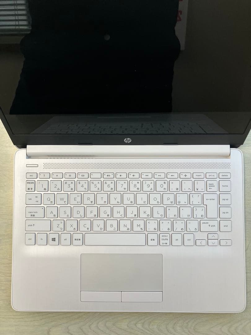 美品　HP Laptop 14s-dk0098AU