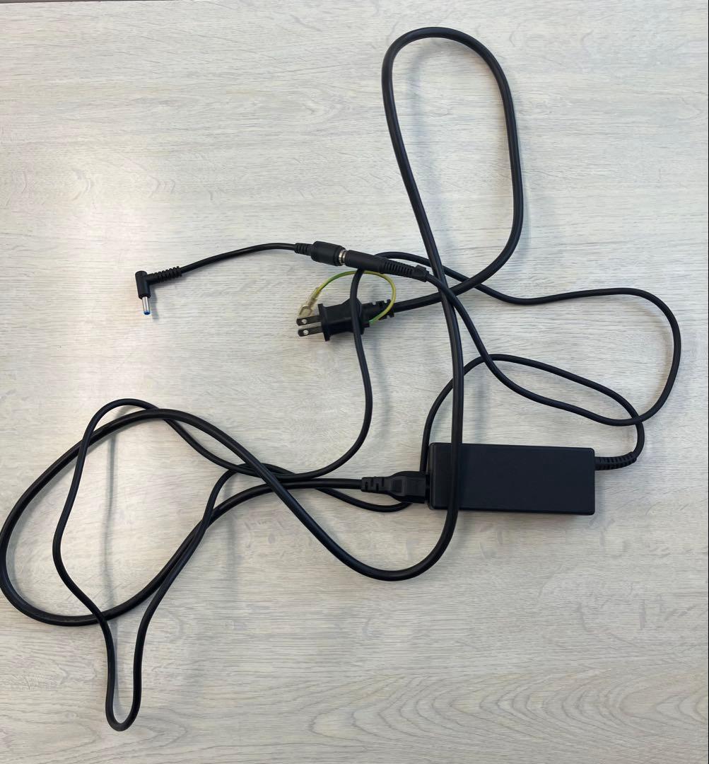 美品　HP Laptop 14s-dk0098AU