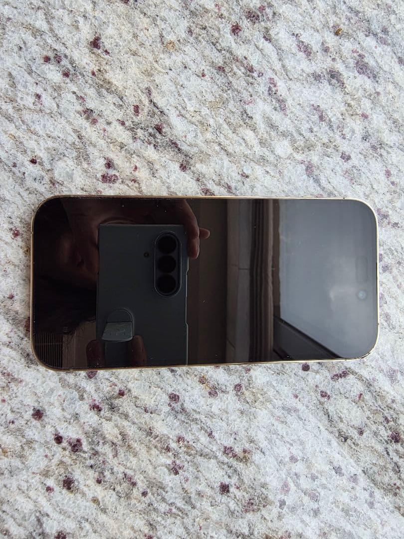 iPhone14pro ゴールド