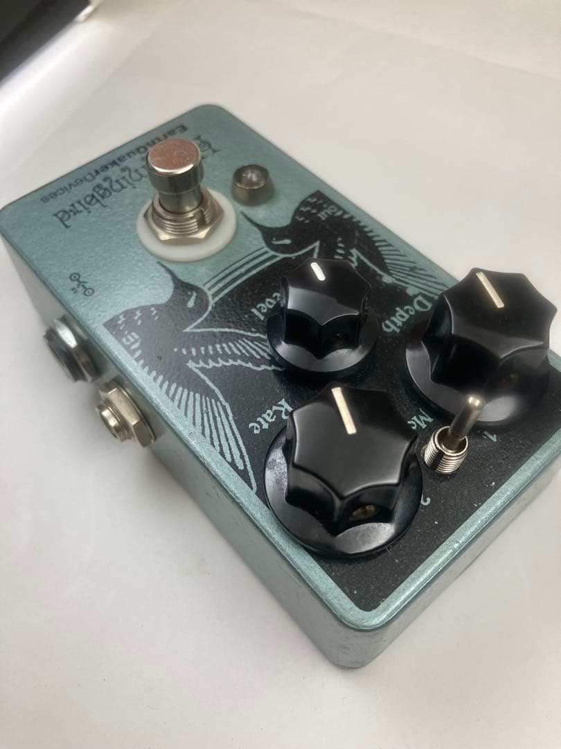 EarthQuaker Devices Hummingbird トレモロ