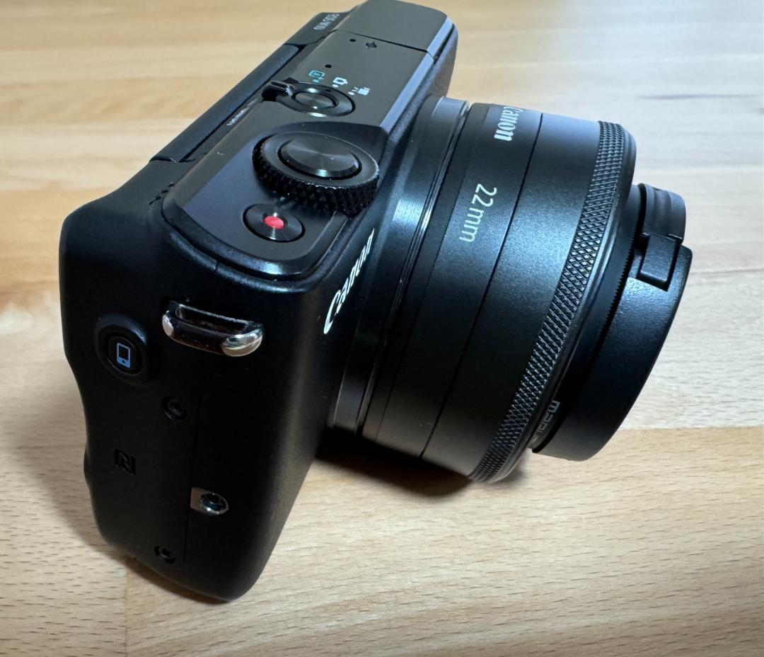 Canon EOS M10 本体＋レンズ３個セット