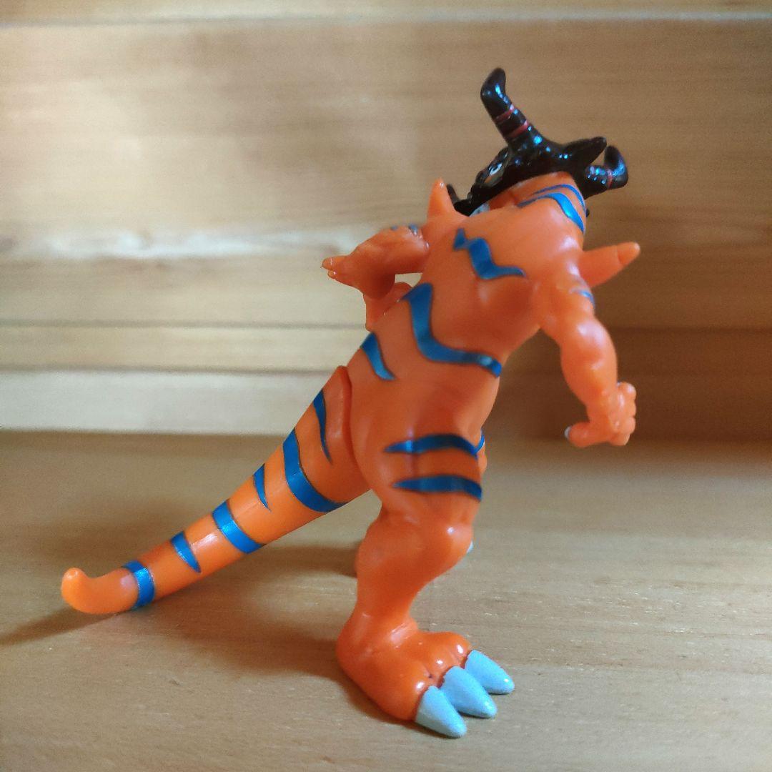 デジモンセイバーズ　デジモン図鑑　フィギュア　4体セット