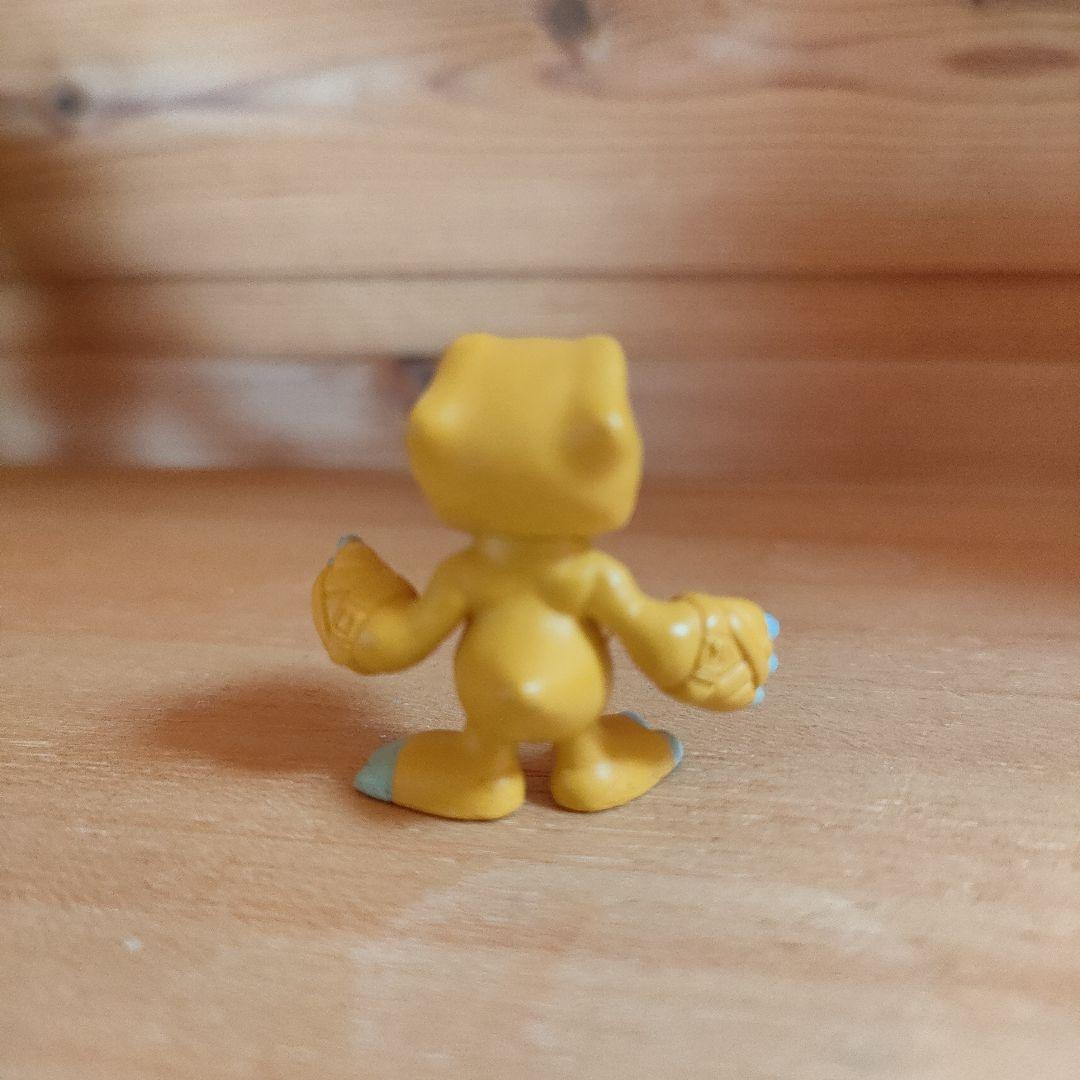 デジモンセイバーズ　デジモン図鑑　フィギュア　4体セット