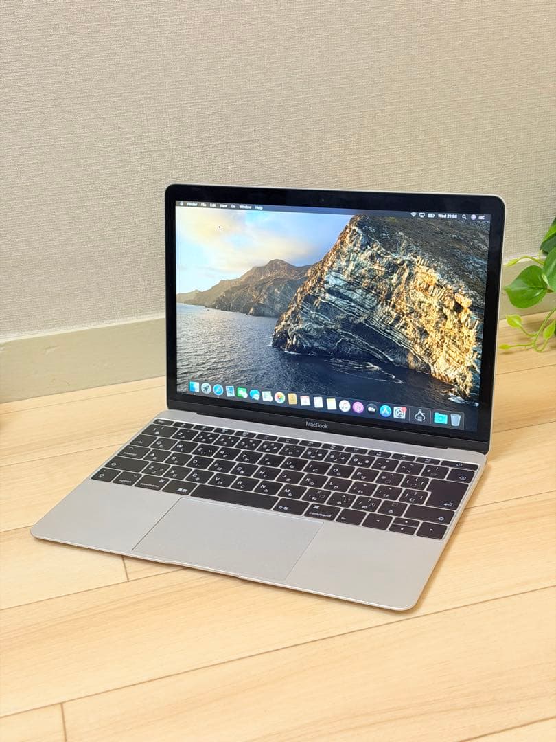 MacBook M3 2017年モデル 8GB/256GB