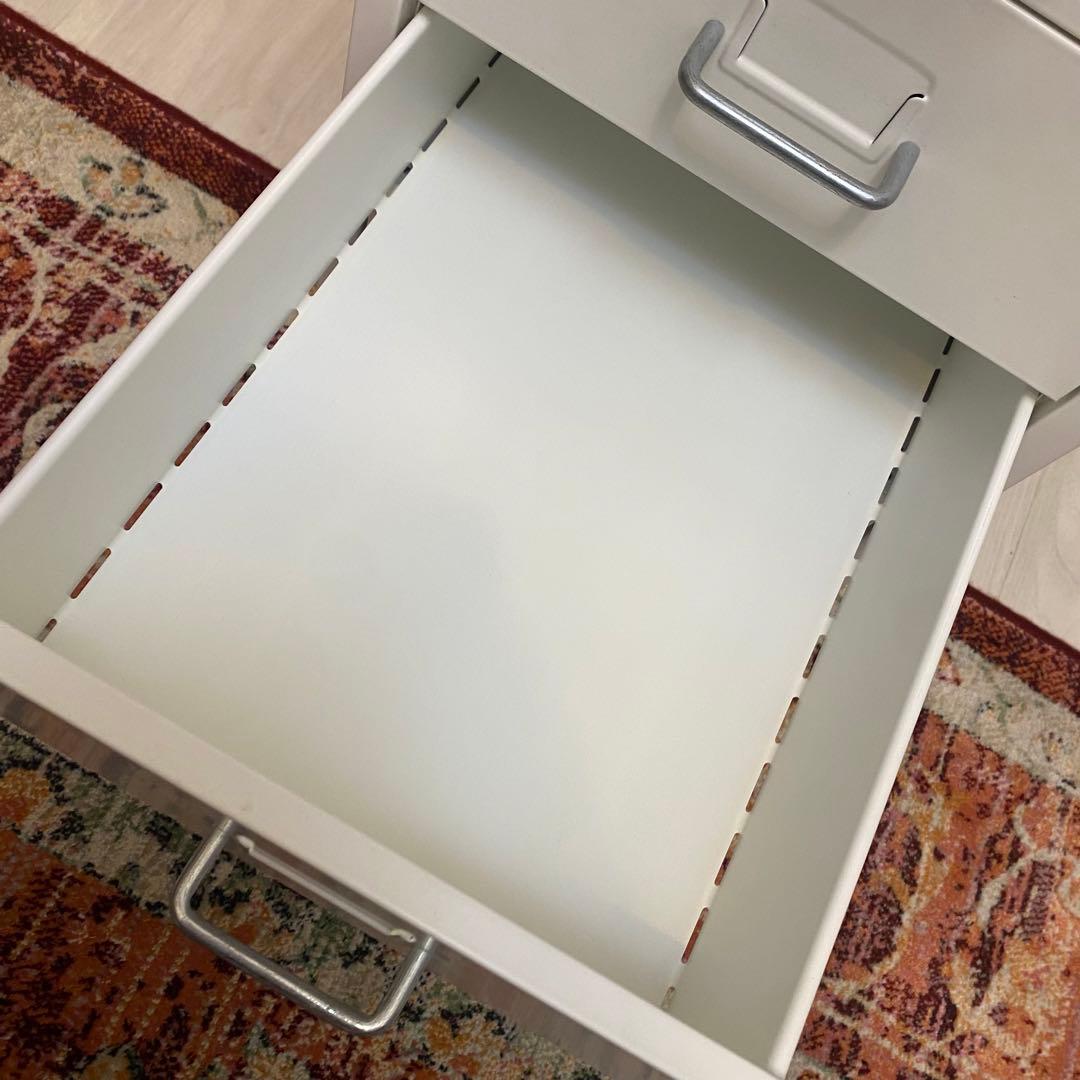 ②値下げ不可　廃盤品　IKEA HELMER ホワイト 6段　キャビネットワゴン