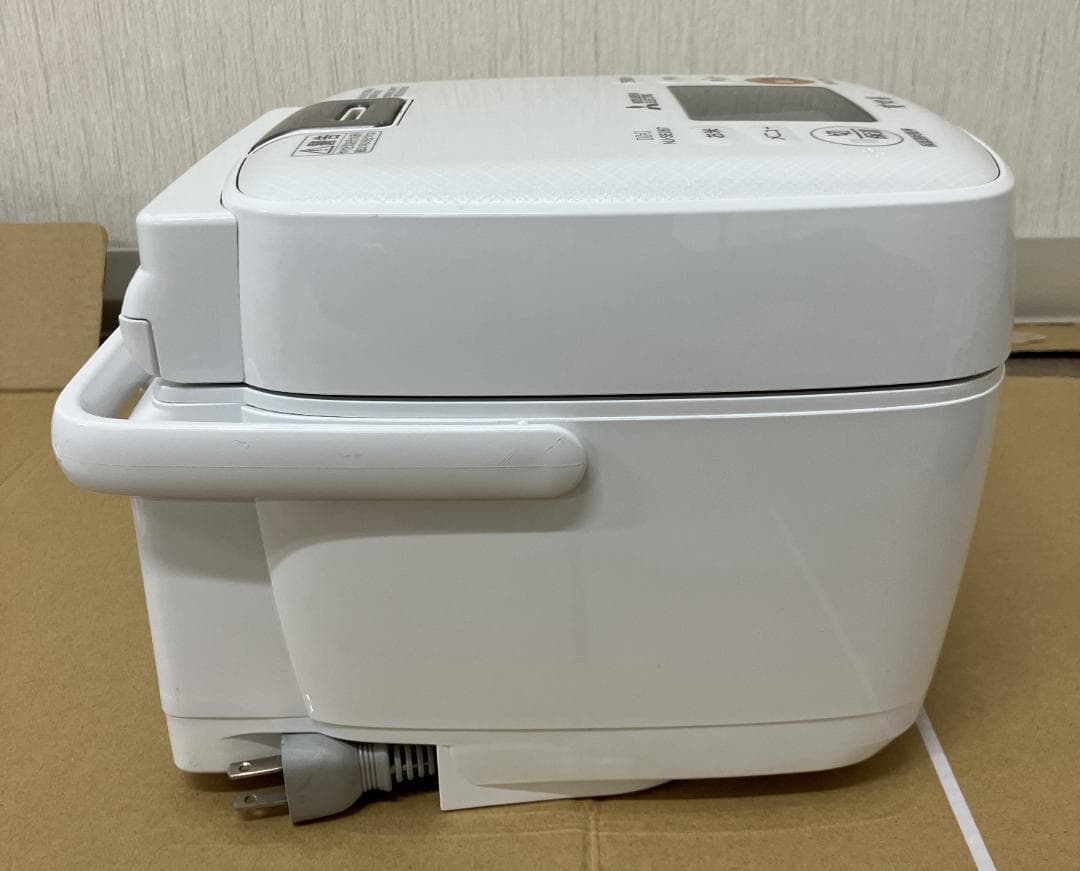 【８月末まで】三菱IHジャー炊飯器　NJ-SE067 3.5合　（2017年製）