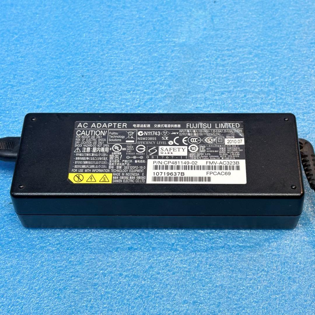 Windows11富士通ノートパソコンSSD５１２GB・メモリ８GB