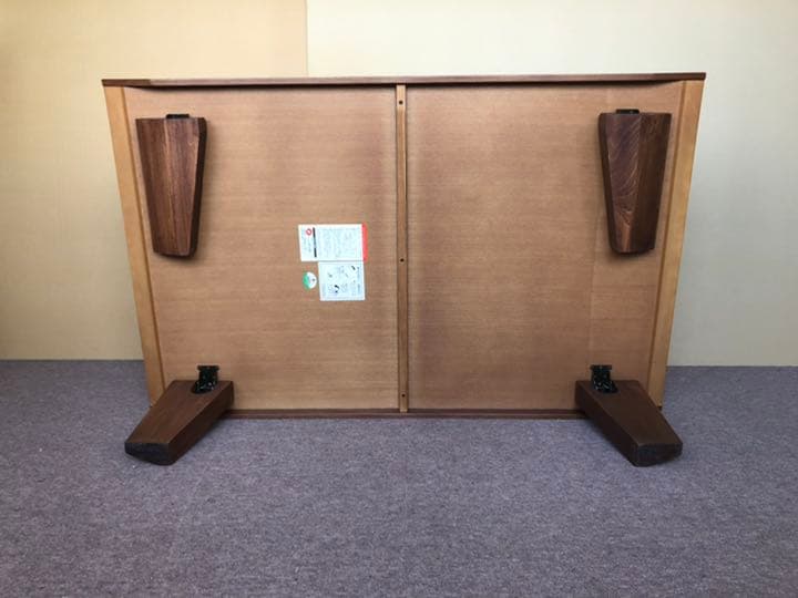 ☆ サンプル品 135cm ウォールナット材 お洒落な形の折脚テーブル☆