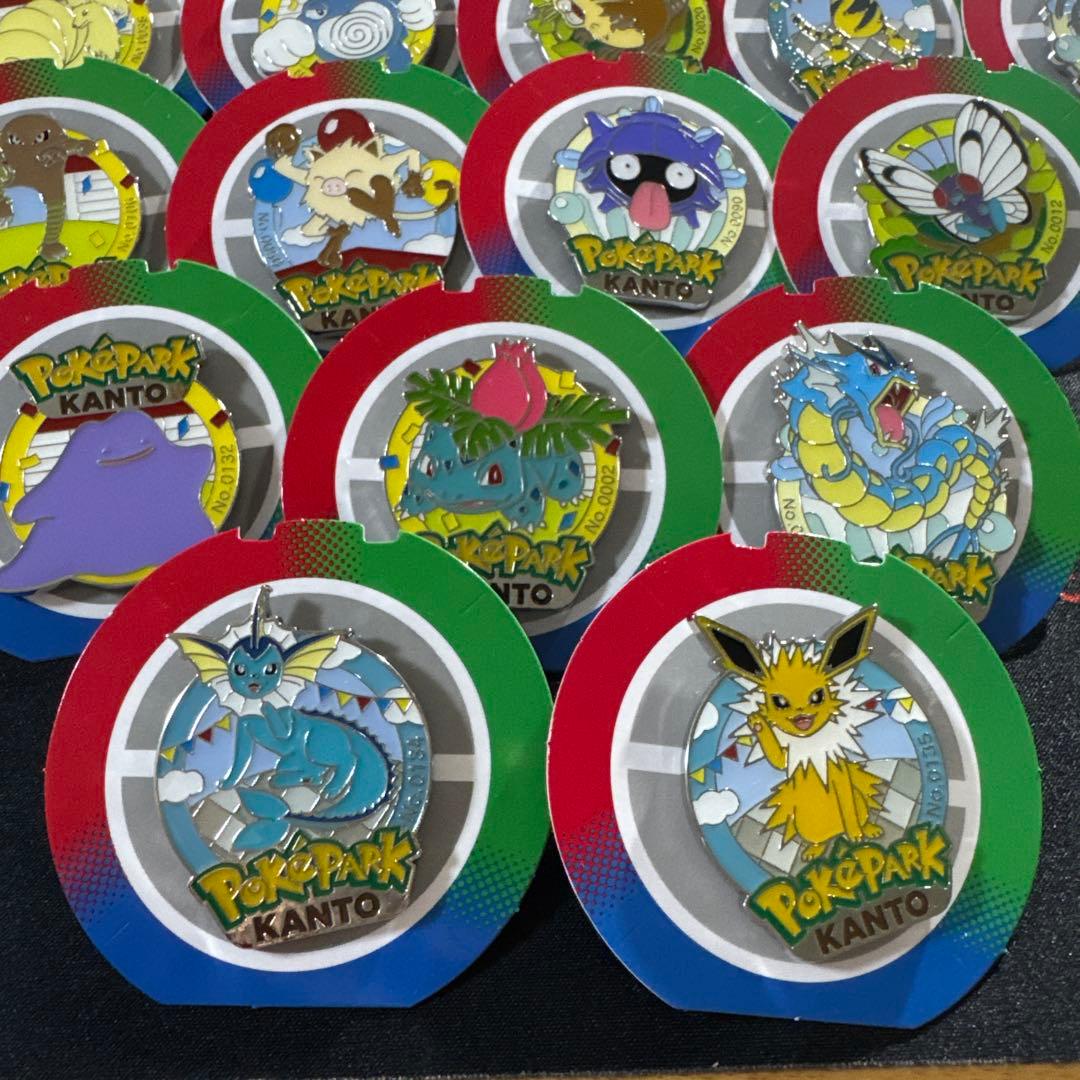 ポケパーク　ピンズ　まとめ売り サンダース　シャワーズ　メタモン　ギャラドス
