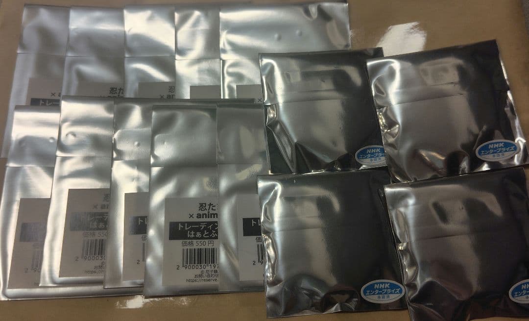 忍たま乱太郎　はぁとふる大作戦　缶バッジ　クリアカード　新品未開封