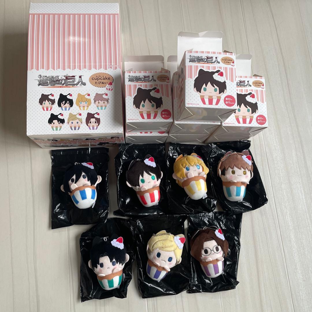 【未使用】進撃の巨人 たぴぬいカップケーキ 全7種 リヴァイ エレン ハンジ 他