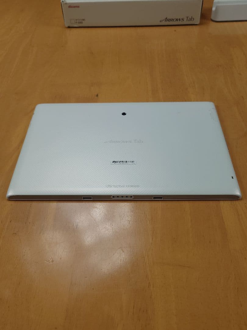 美品！ F-03G ARROWS Tab docomo Androidタブレット