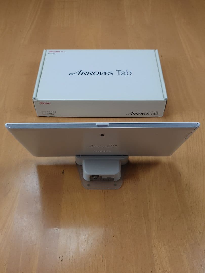 美品！ F-03G ARROWS Tab docomo Androidタブレット