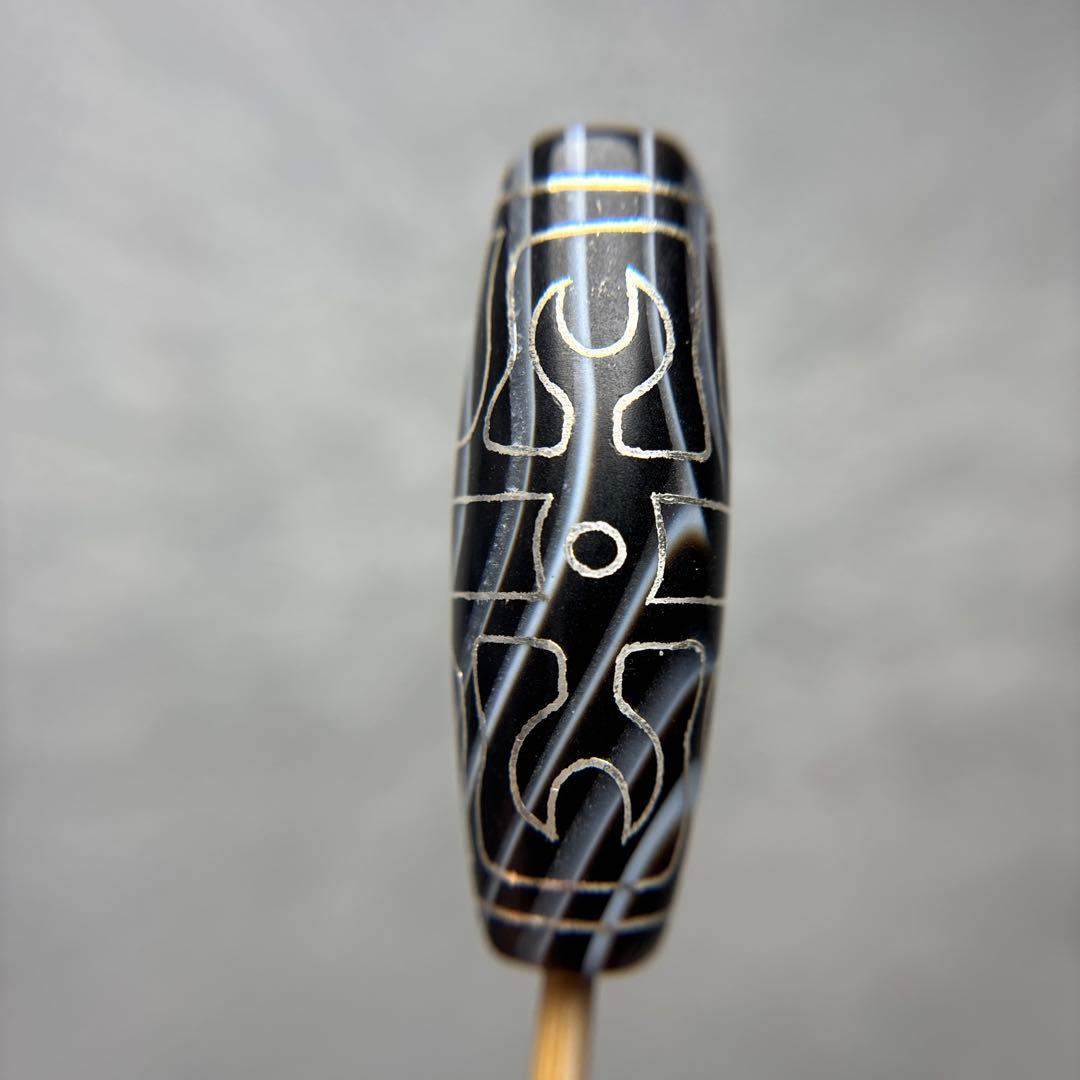 もんちゃん瑪瑙　銀線バジュラ天珠　3-10