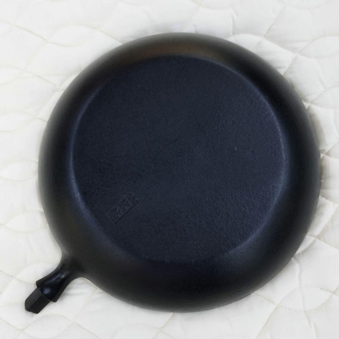 新品／南部鉄器 岩鋳 クッキングパン 24㎝