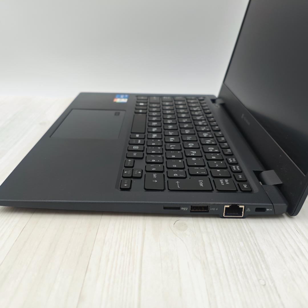 【整備済】新品液晶dynabook G83/KW 16/512GB 第12世代⑨