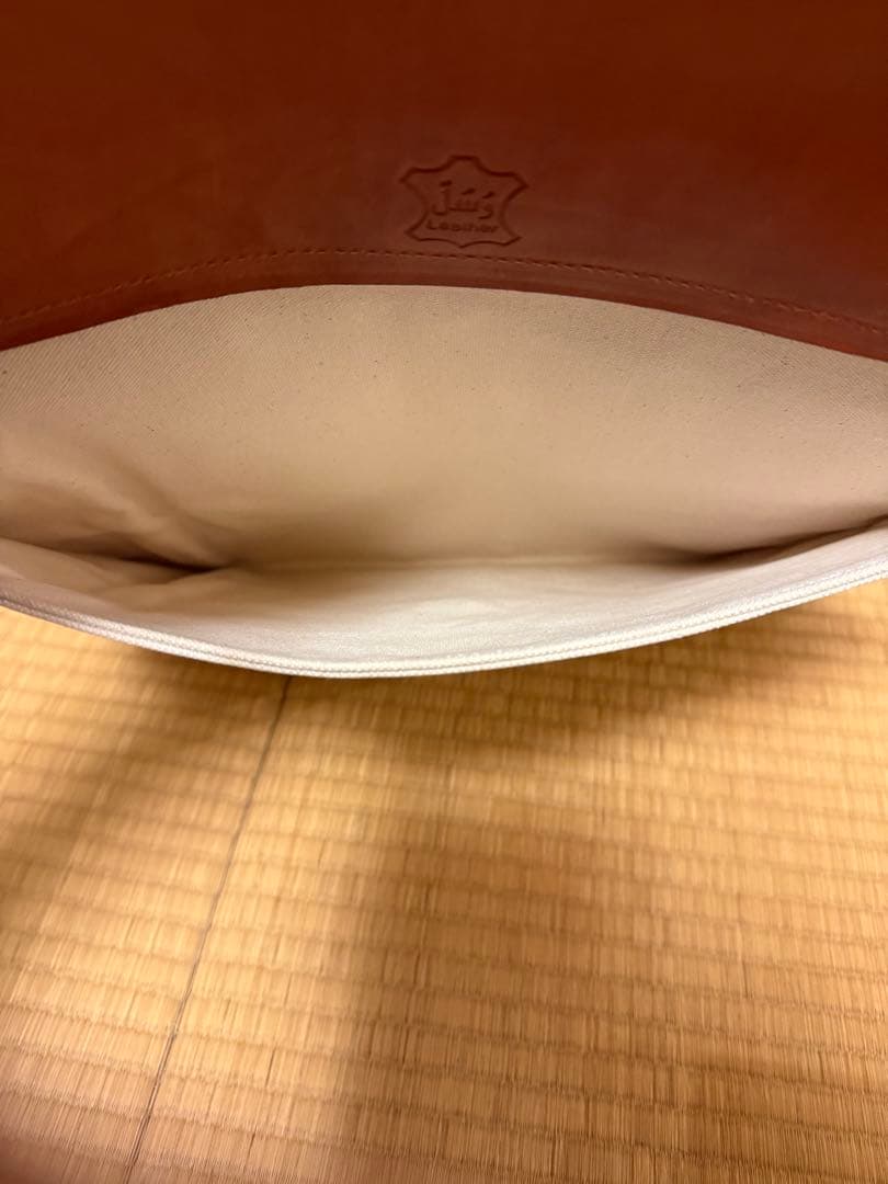 万博　サウジアラビア　イベント　ブラウンレザー ビジネスバッグ　ラクダの革