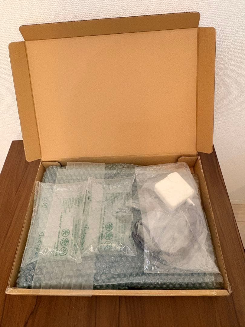 15インチMacBook Air M3 8GB 256GBスペースグレー 本体