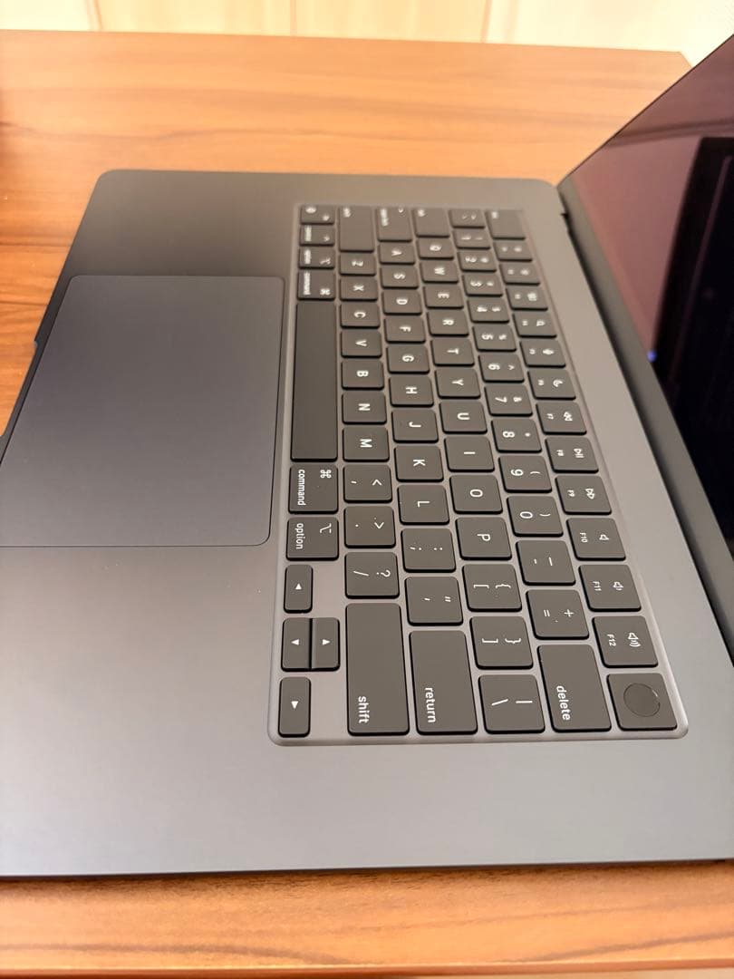 15インチMacBook Air M3 8GB 256GBスペースグレー 本体