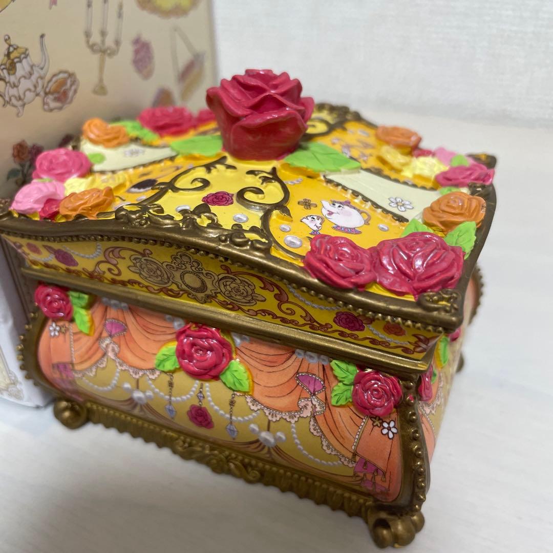 ディズニーストア 美女と野獣 陶器の小物入れ