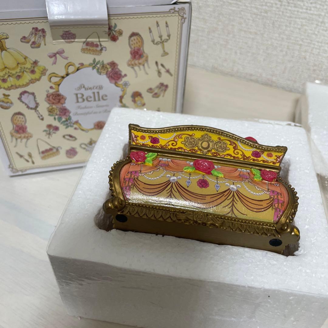 ディズニーストア 美女と野獣 陶器の小物入れ