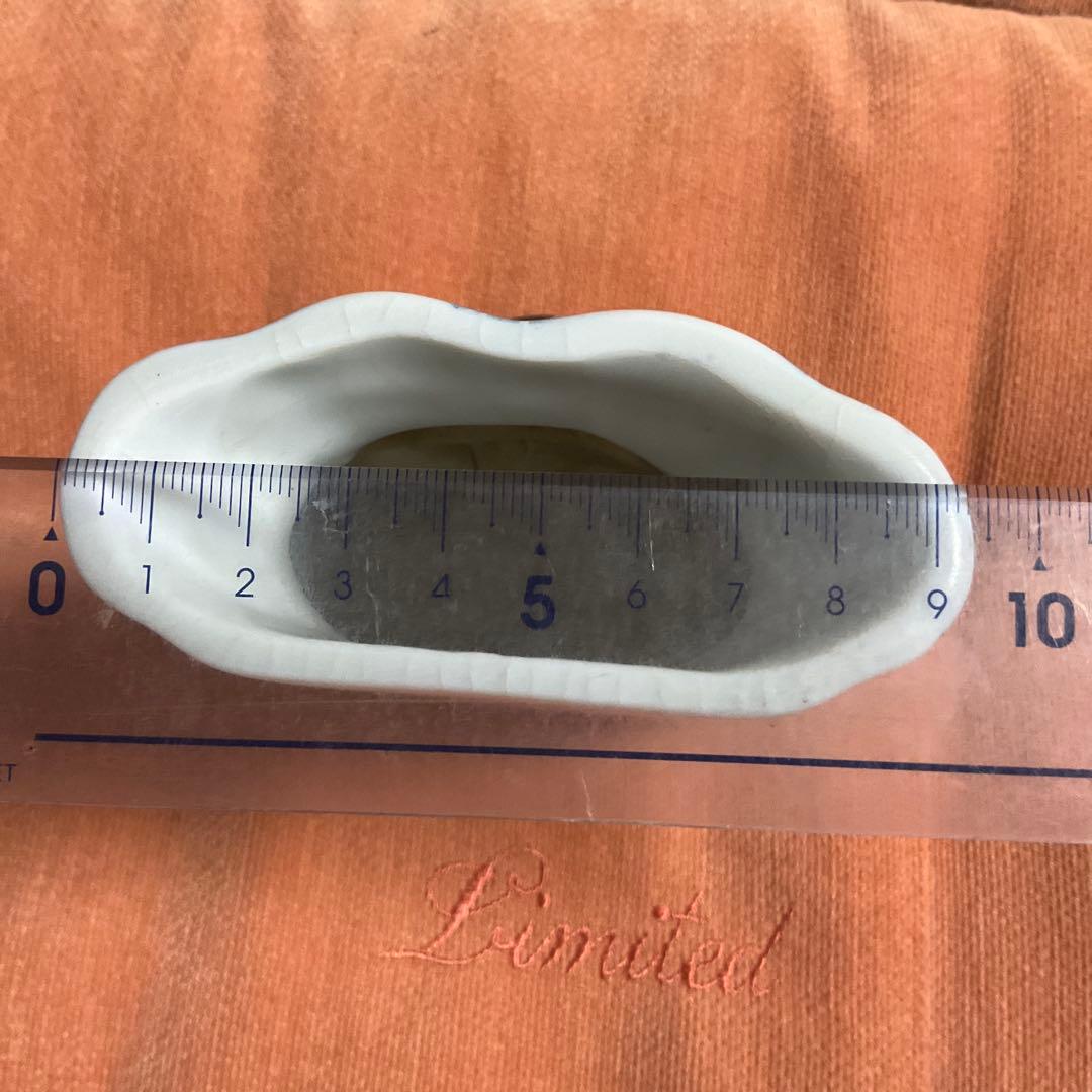 大黒様の陶器壁掛け花瓶