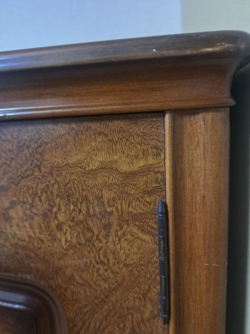 木製チェスト 8引き出し ブラウン　アンティーク調