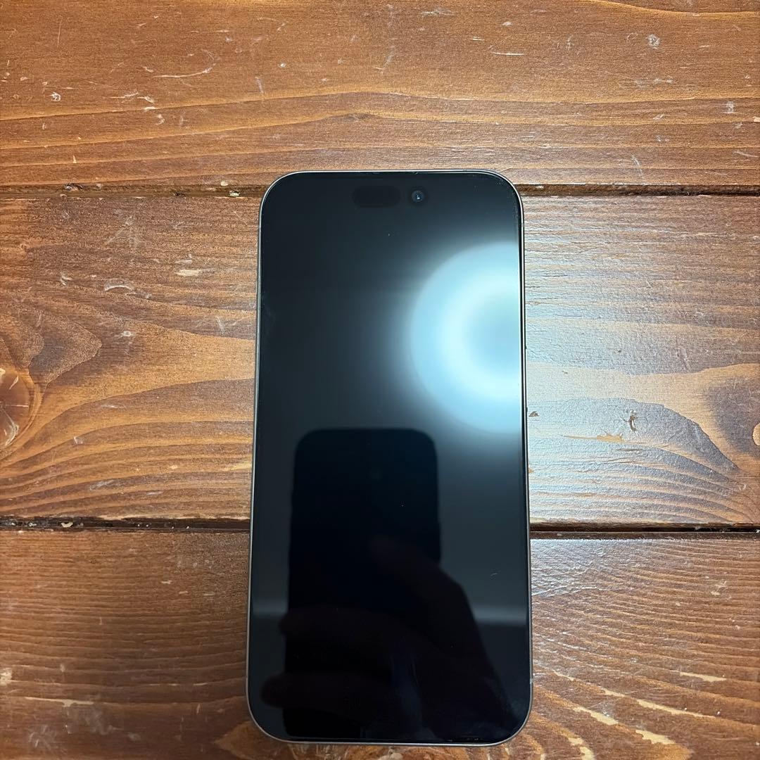 Apple iPhone 15 pro 256gb ナチュラルチタニウム