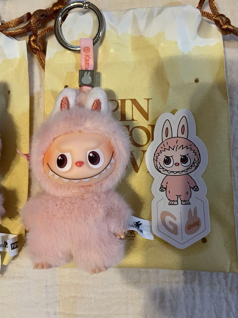 イニシャル ラブブ M G THE MONSTER PIN FOR LOVE