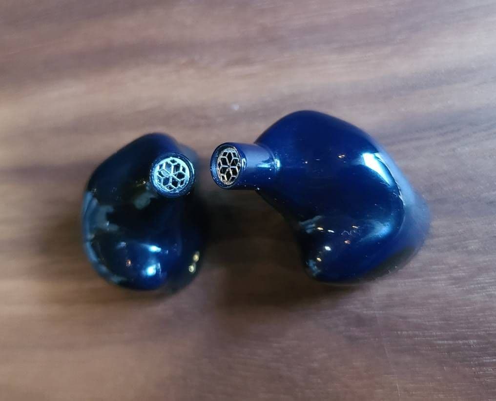 イヤホン AFUL PERFORMER 8S