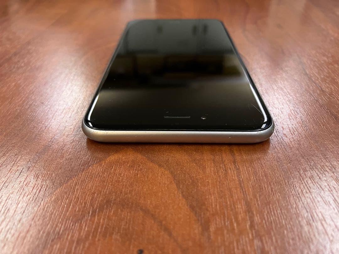 iPhone6s PLUS　バッテリー容量100% SIMで発着信確認済　難あり
