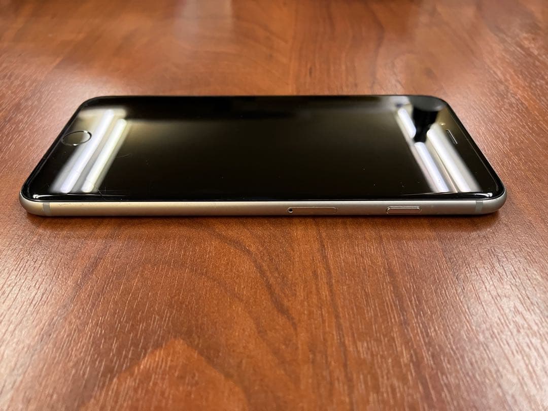 iPhone6s PLUS　バッテリー容量100% SIMで発着信確認済　難あり