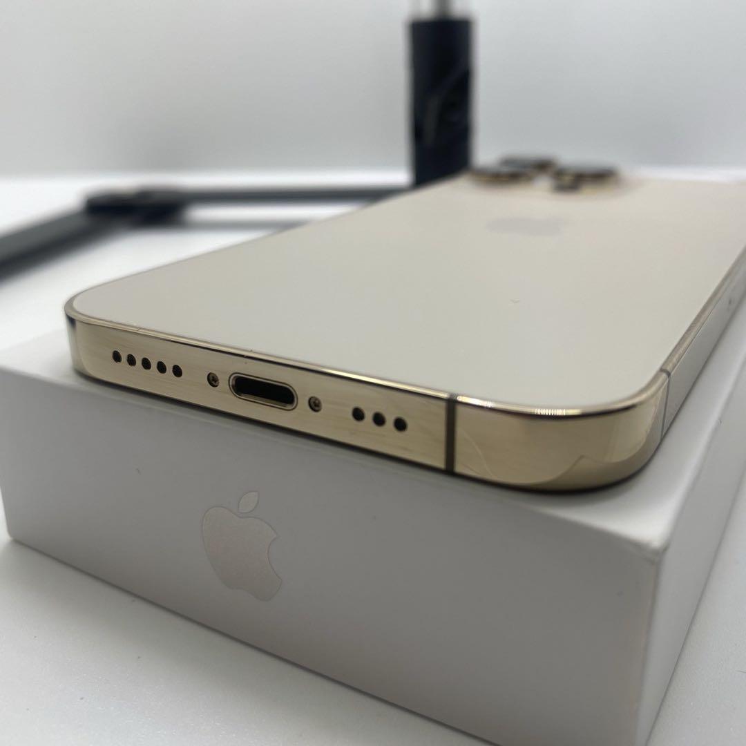 【格安美品】iPhone 13PRO 128GB simフリー本体 R2