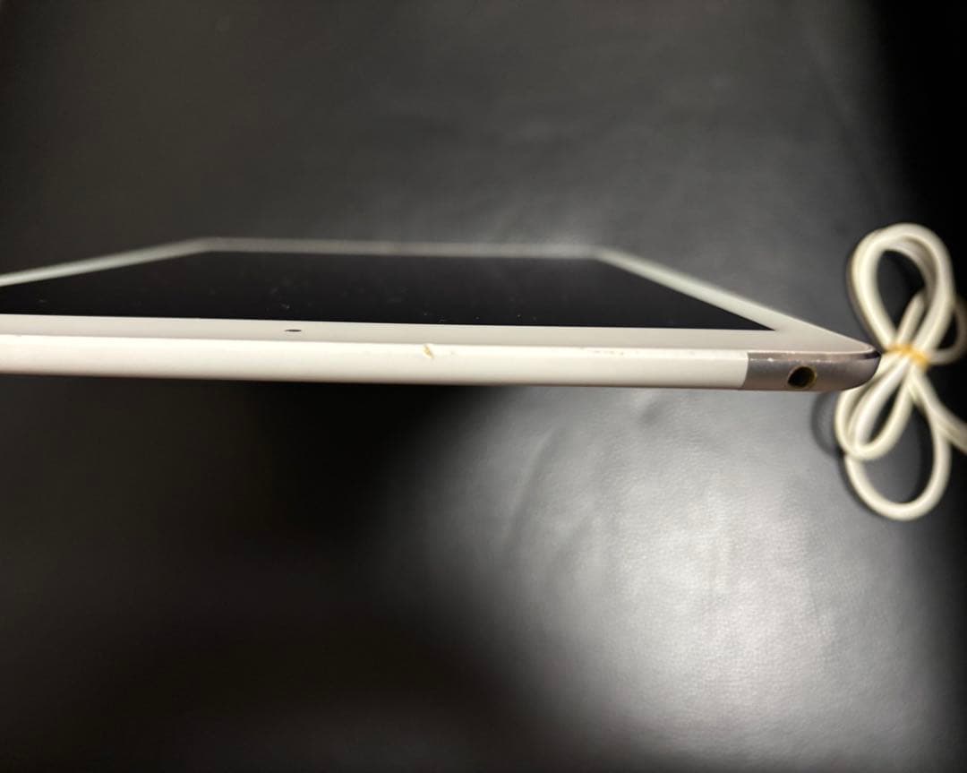 iPad本体 iPad Air 2 64GB Wi-Fi+Cellular(docomo)