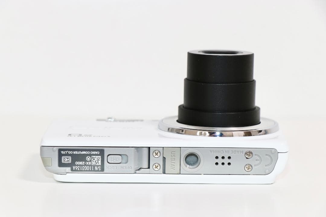 カシオ CASIO EX-Z900 ホワイト 動作確認済