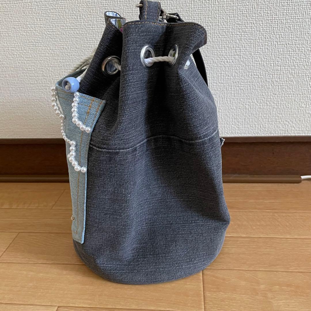 ロラライハリス　丸底巾着バッグ　ショルダーバッグ　ハンドメイド　デニムリメイク