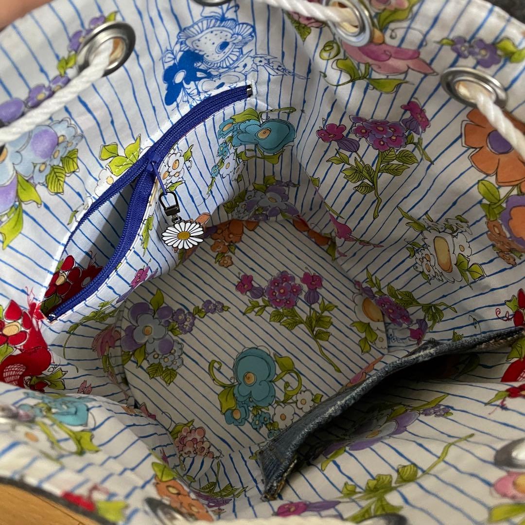 ロラライハリス　丸底巾着バッグ　ショルダーバッグ　ハンドメイド　デニムリメイク